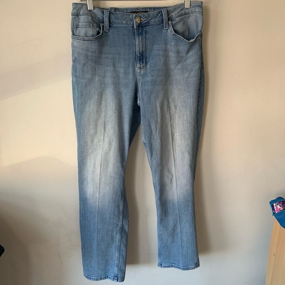 Lee Jeans Women's Sz 14 Regular Fit Straight Leg Mid Rise Light Wash Denim 33"
